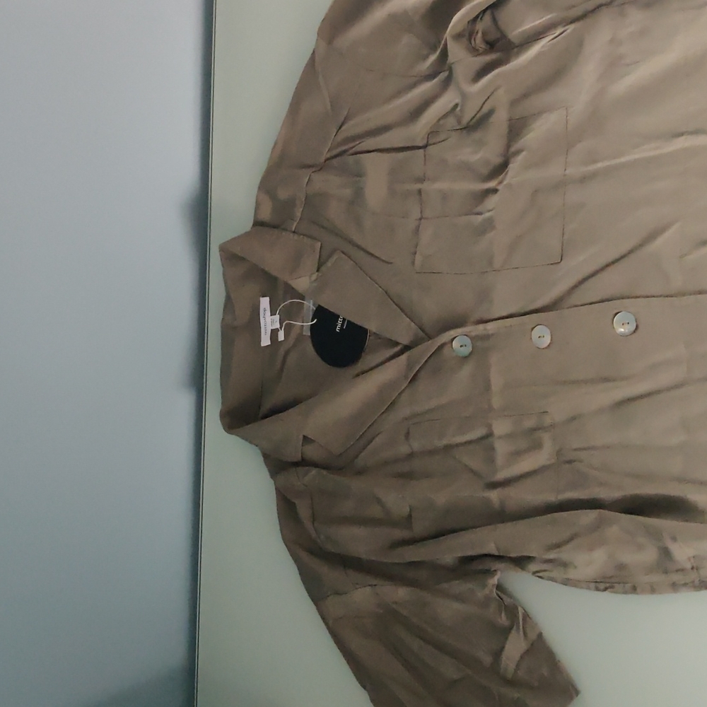 Cropped button down